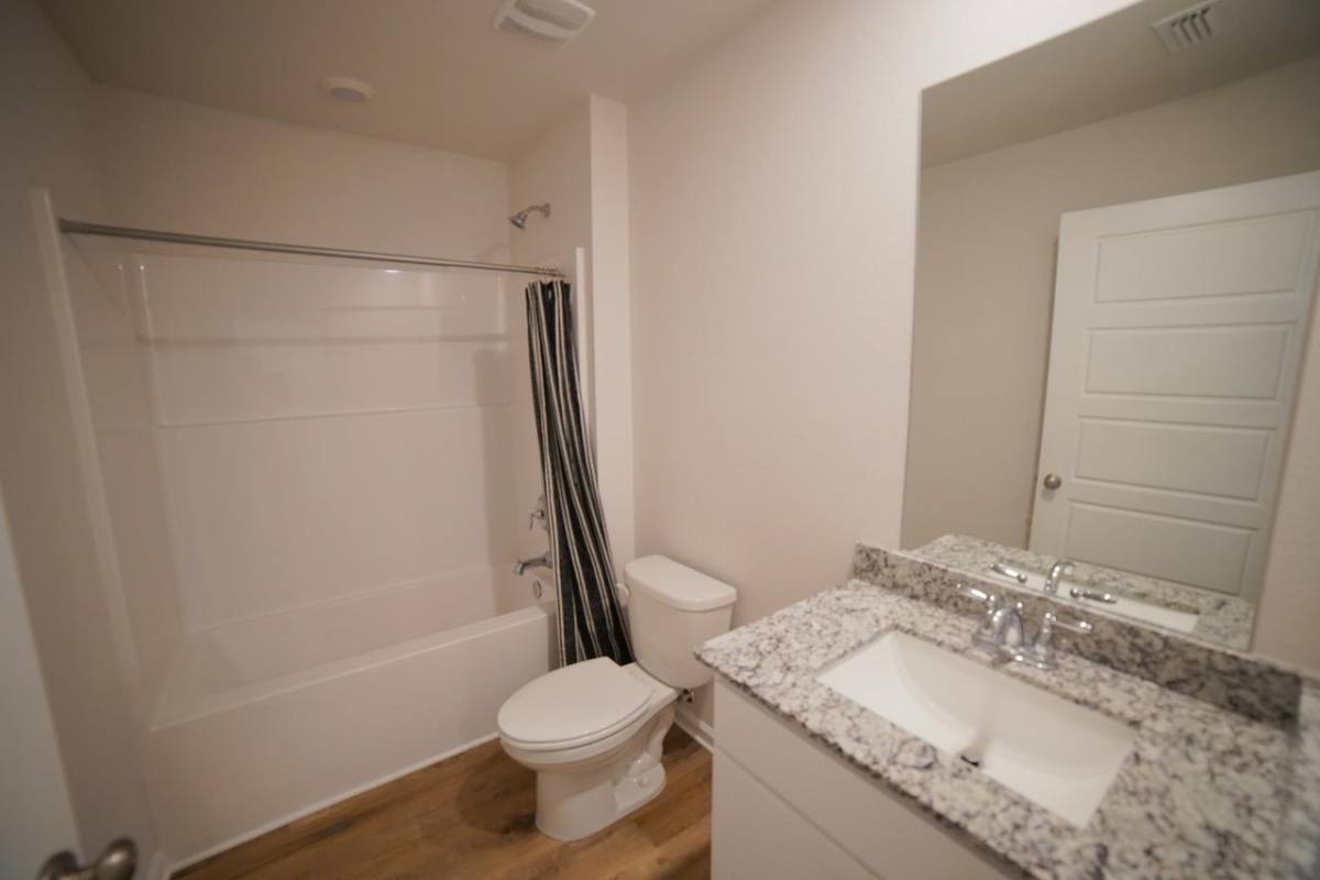 Apartment for rent at 4053 Brownstone Way, Tallahassee, FL 32311