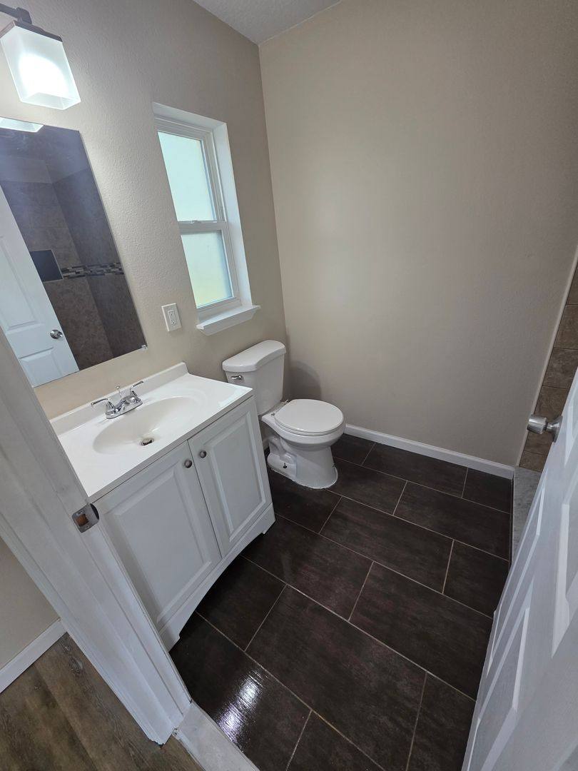 Apartment for rent at 1414 N Lakeview Ave, Leesburg, FL 34748