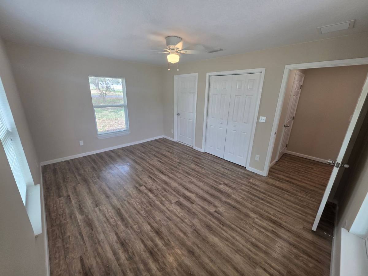 Apartment for rent at 1414 N Lakeview Ave, Leesburg, FL 34748