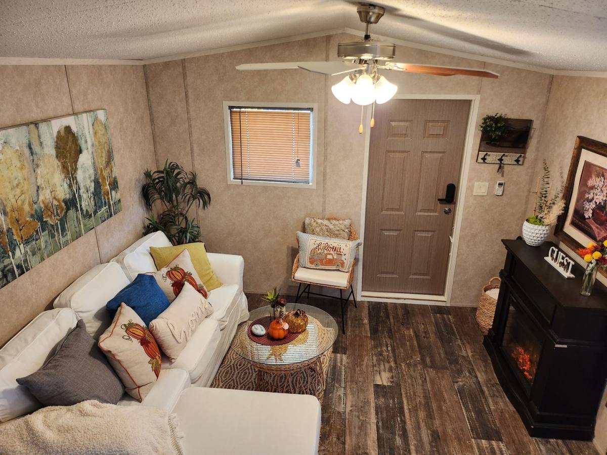House for rent at 5714 S Gordon Rd, Austell, GA 30168