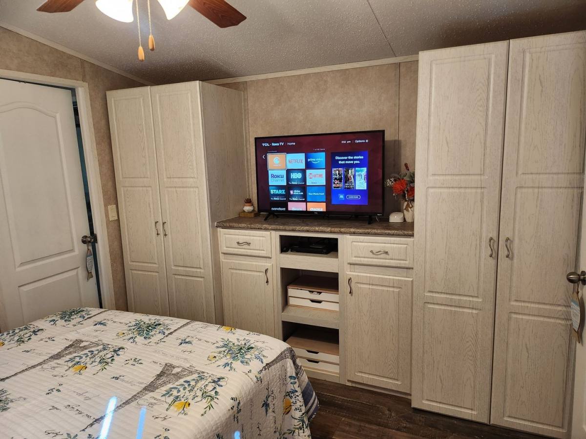 House for rent at 5714 S Gordon Rd, Austell, GA 30168