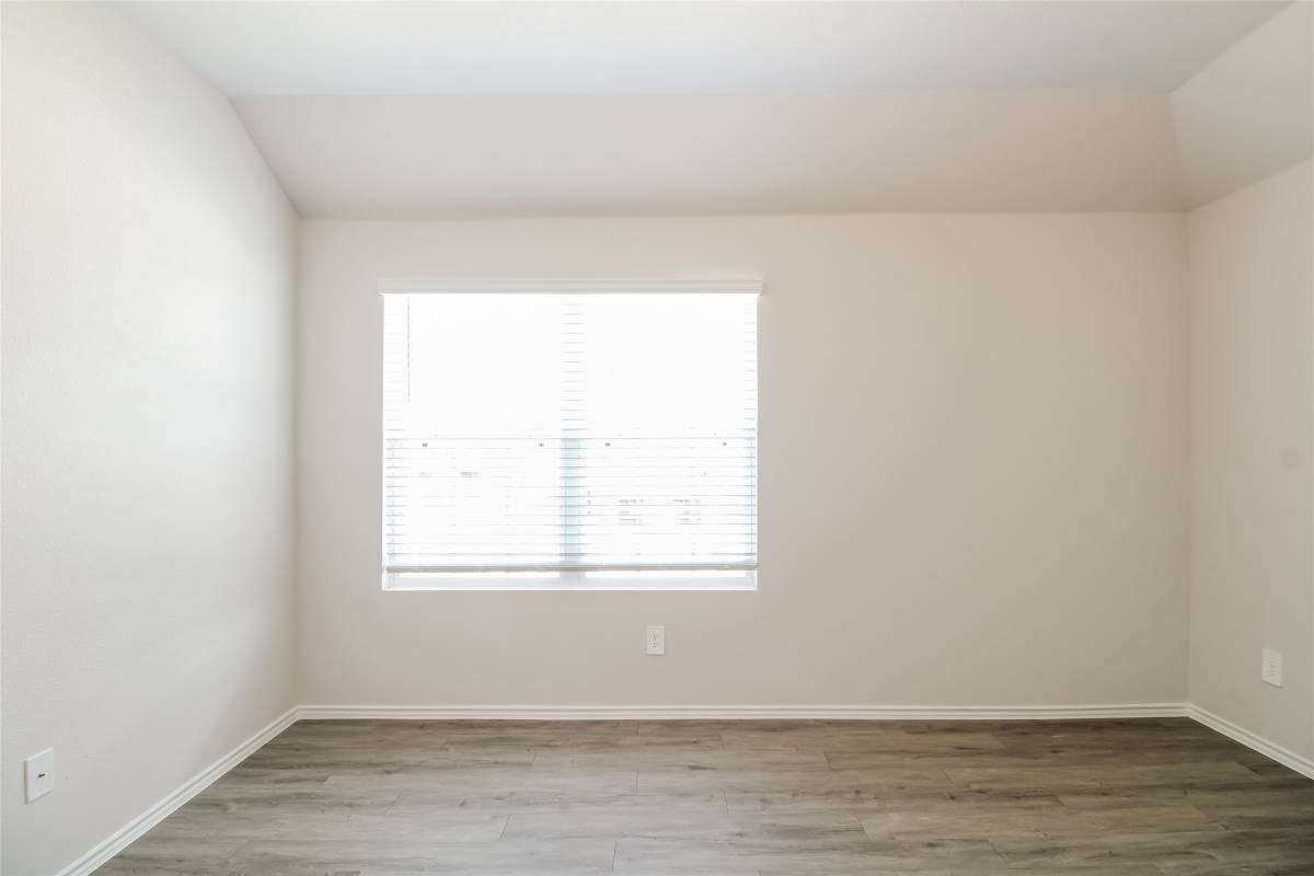 Apartment for rent at 14000 Lahontan Dr, Conroe, TX 77384