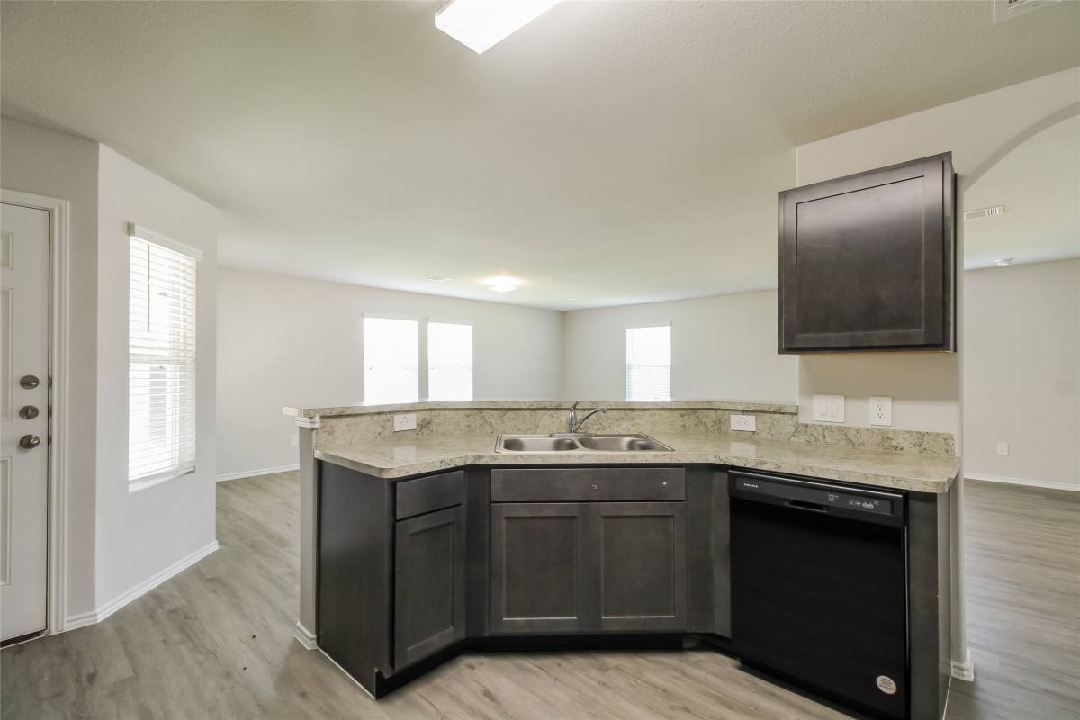 Apartment for rent at 14000 Lahontan Dr, Conroe, TX 77384