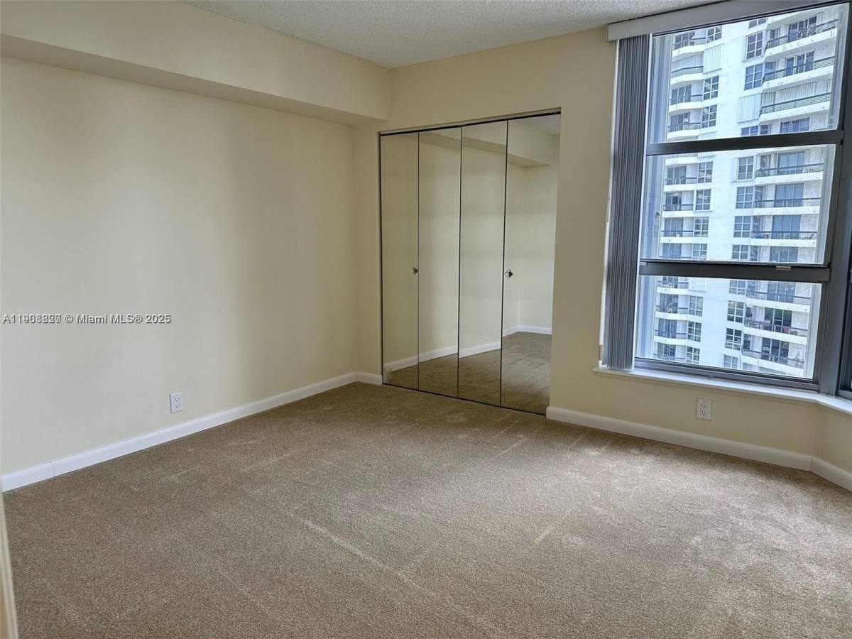 Apartment for rent at 19101 NE 36th Court #2008, Miami, FL 33180