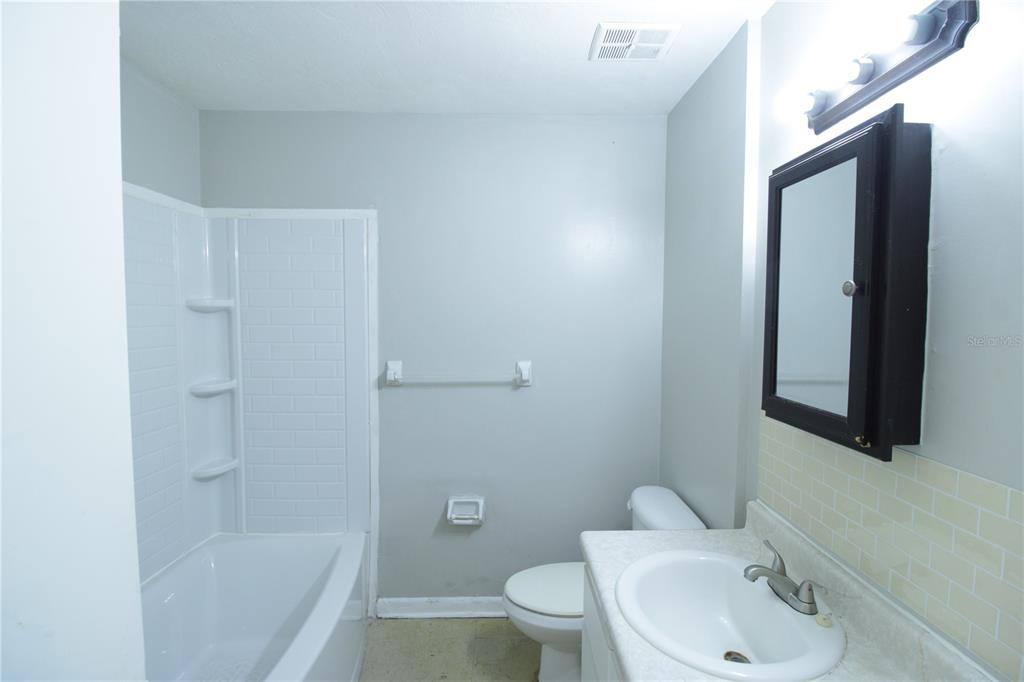 Apartment for rent at 6134 SW 11th Place #6134A, Gainesville, FL 32607