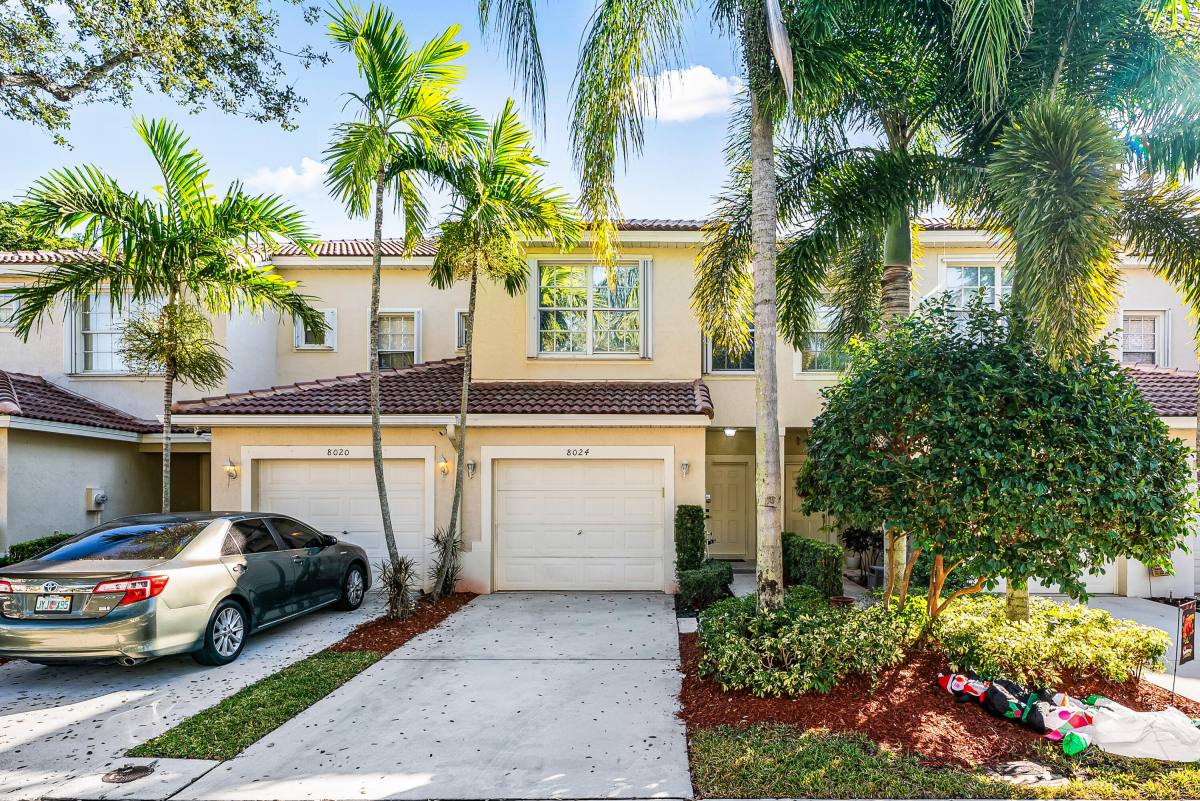 Townhouse for rent at 8024 Briantea Dr, Boynton Beach, FL 33472