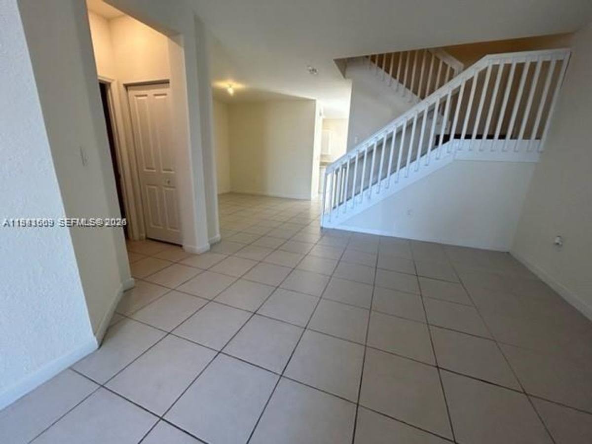 Townhouse for rent at 3354 W 112th St, Hialeah, FL 33018