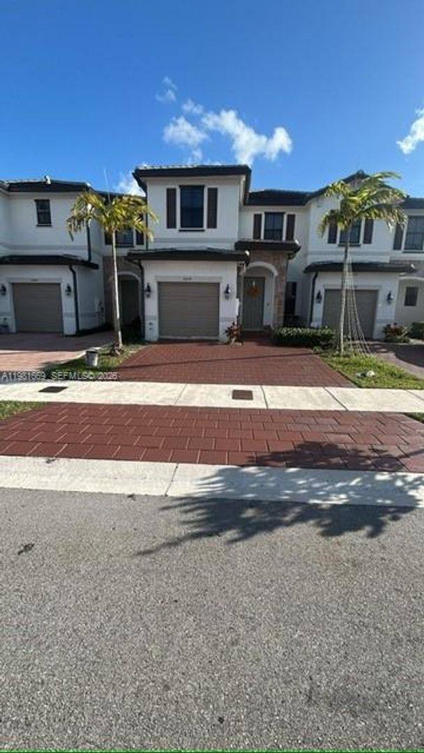 Townhouse for rent at 3354 W 112th St, Hialeah, FL 33018