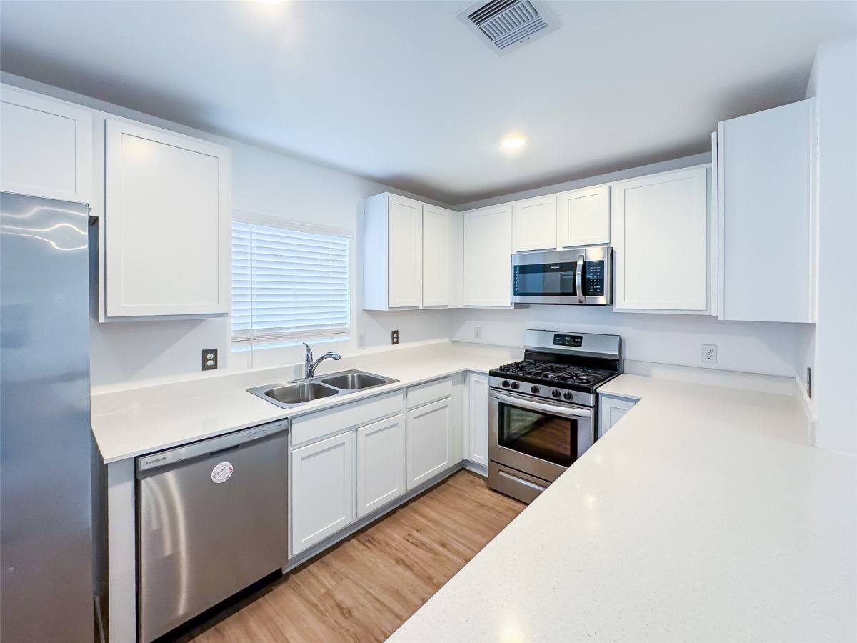 Apartment for rent at 26806 Jasmine Breeze Dr, Katy, TX 77493