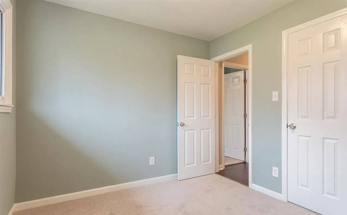 House for rent at 709 Glenbrook Dr, Raleigh, NC 27610
