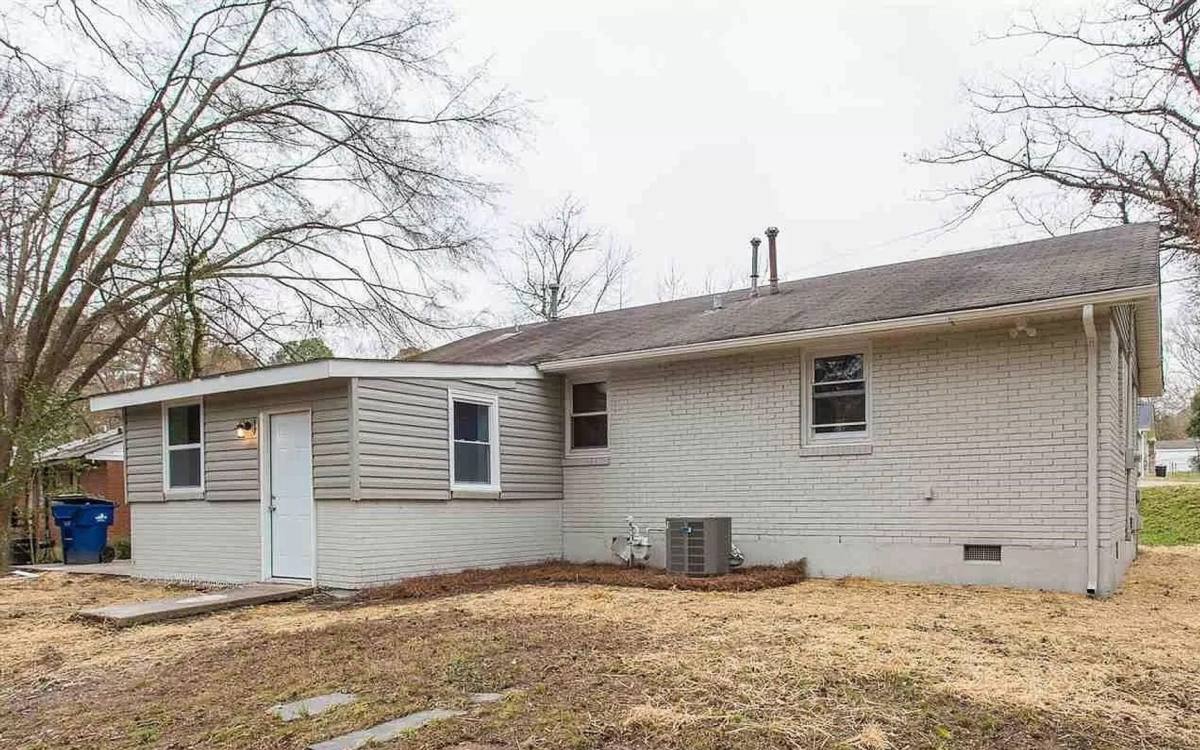 House for rent at 709 Glenbrook Dr, Raleigh, NC 27610