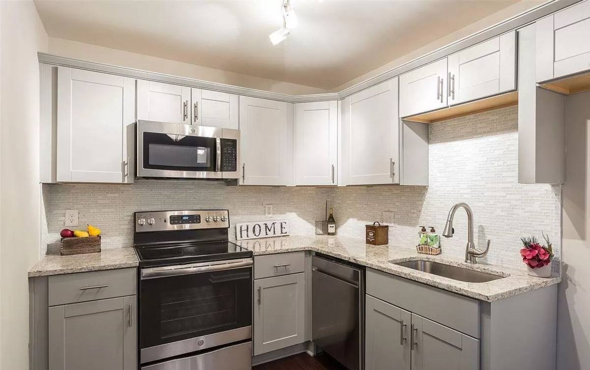 House for rent at 709 Glenbrook Dr, Raleigh, NC 27610
