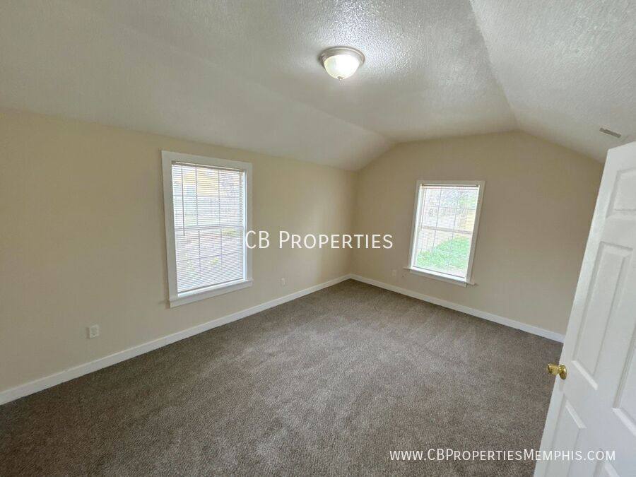 House for rent at 4376 Willow Rd, Memphis, TN 38117