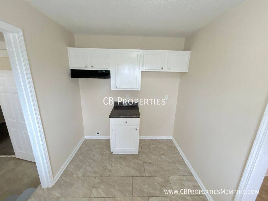 House for rent at 4376 Willow Rd, Memphis, TN 38117