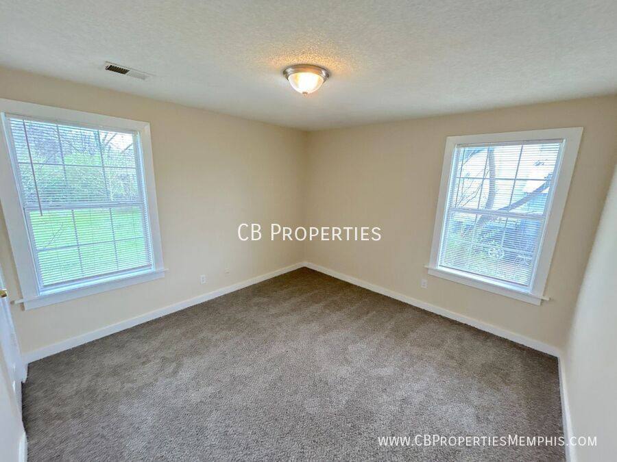 House for rent at 4376 Willow Rd, Memphis, TN 38117