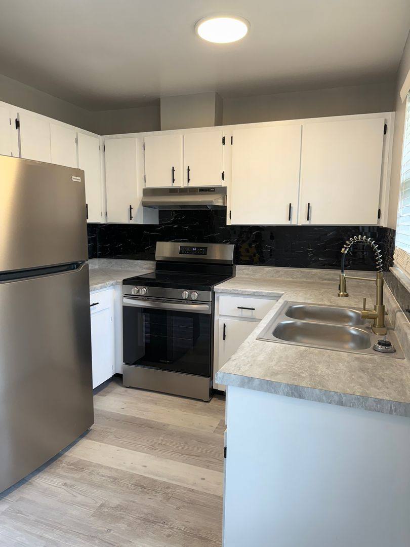 Apartment for rent at 1745 6th Ave, Vero Beach, FL 32960