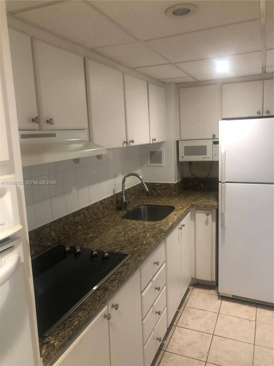 Apartment for rent at 1200 W Ave #207, Miami Beach, FL 33139