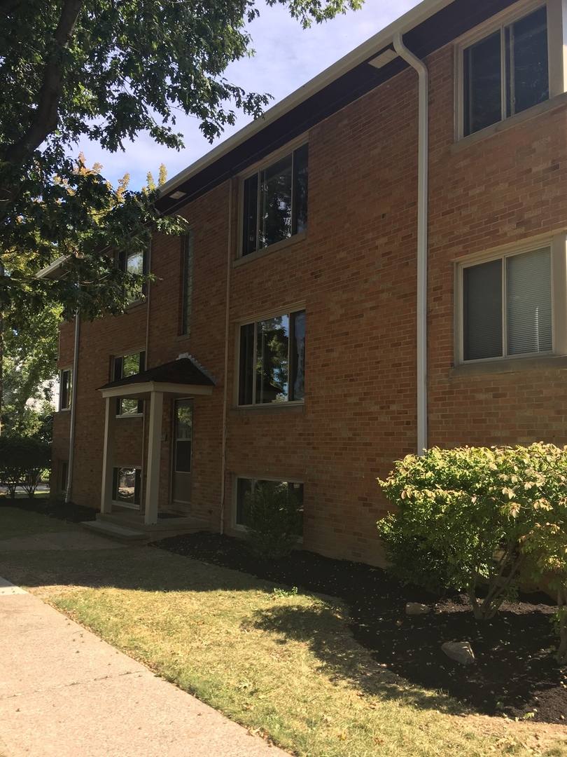 Apartment for rent at 1900 Wooster, Rocky River, OH 44116