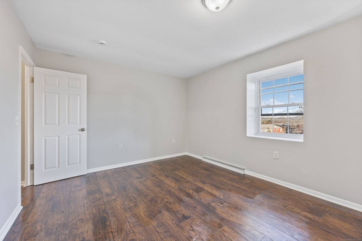 House for rent at 64 Savin Park, West Haven, CT 06516