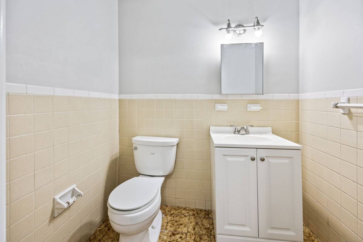 House for rent at 64 Savin Park, West Haven, CT 06516