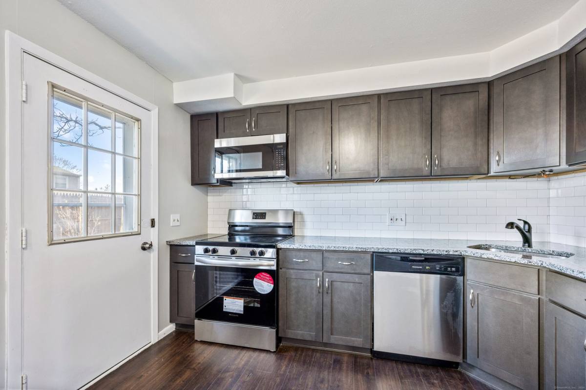 House for rent at 64 Savin Park, West Haven, CT 06516