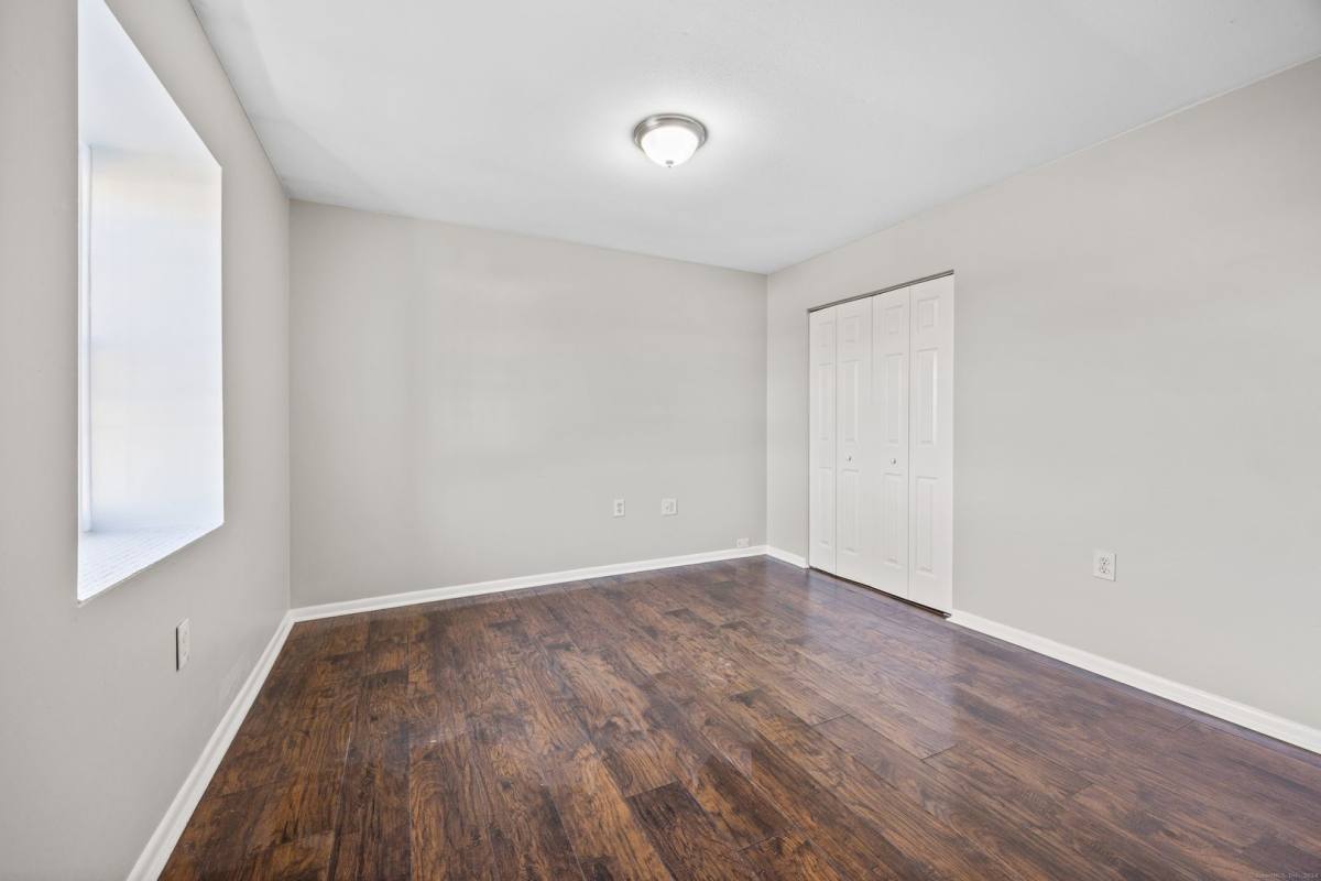 House for rent at 64 Savin Park, West Haven, CT 06516