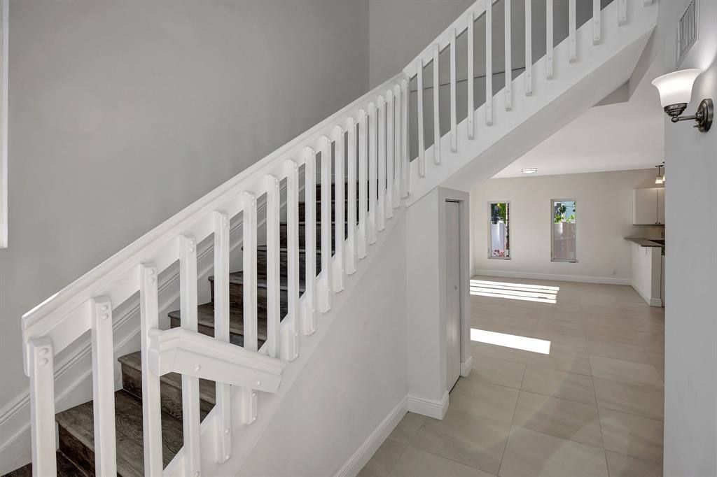 Townhouse for rent at 1104 S 20th Ave, Hollywood, FL 33020