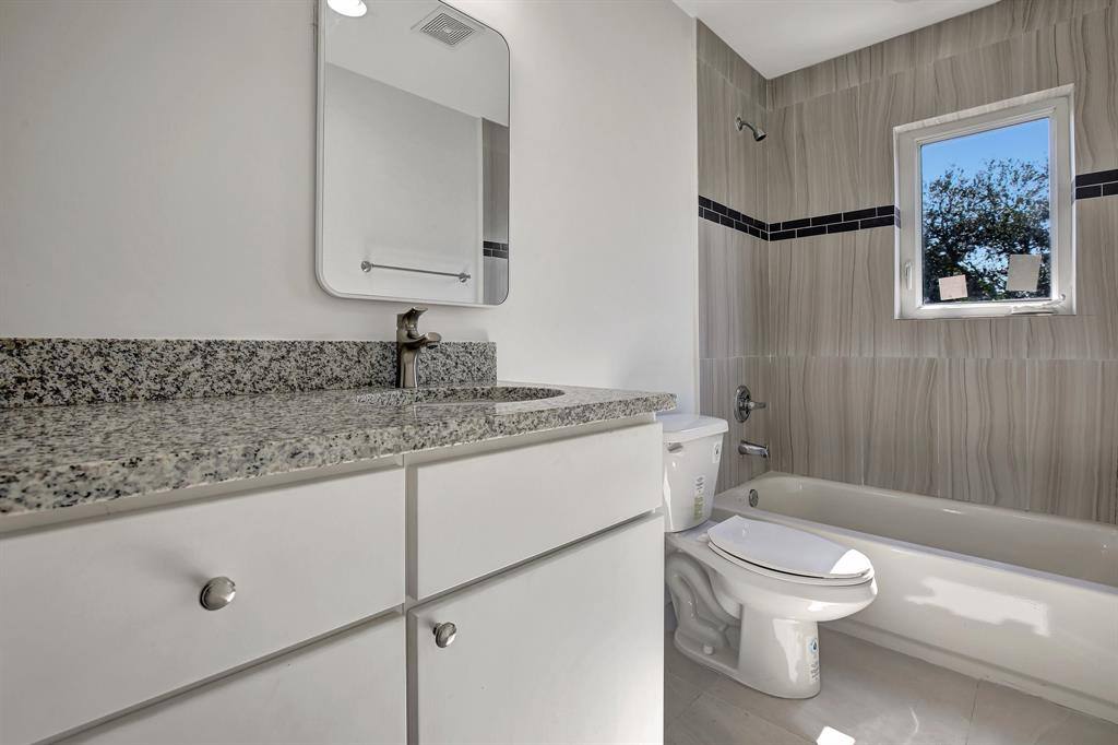 Townhouse for rent at 1104 S 20th Ave, Hollywood, FL 33020