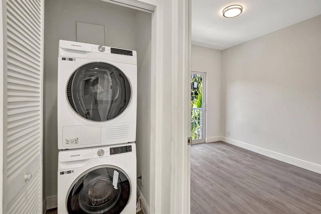 Townhouse for rent at 1104 S 20th Ave, Hollywood, FL 33020