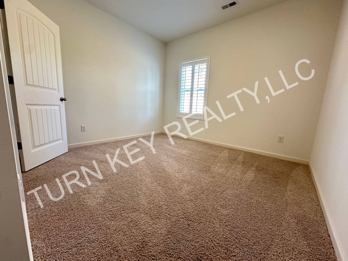 House for rent at 9521 Firebrick Dr, Kimberly, AL 35091