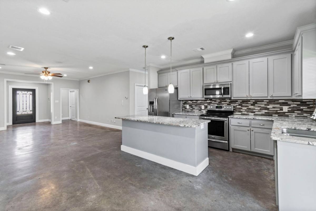 House for rent at 2704 Gordon Ave, Fort Worth, TX 76110