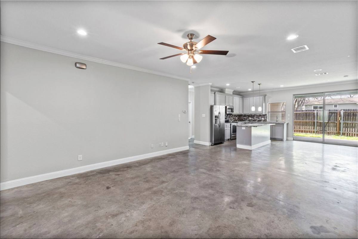 House for rent at 2704 Gordon Ave, Fort Worth, TX 76110