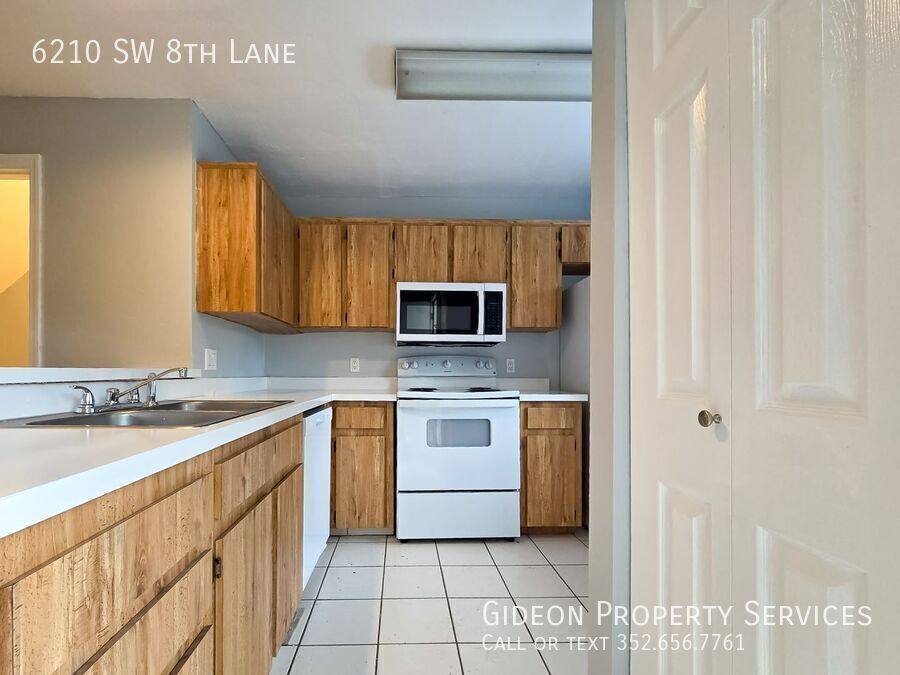 House for rent at 6210 SW 8th Lane, Gainesville, FL 32607