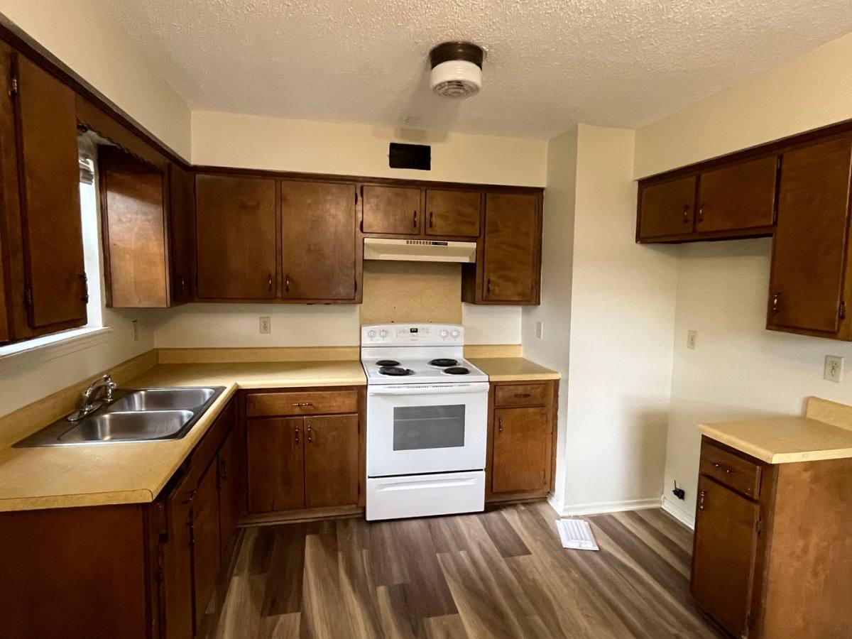 Apartment for rent at 1506 N Nashville Ave, Russellville, AR 72801