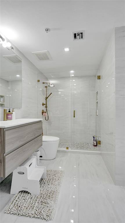 Apartment for rent at 3000 NE 188th St #402, Miami, FL 33180