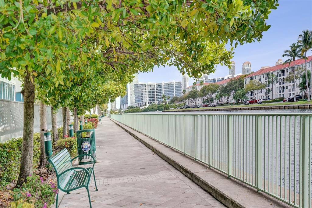 Apartment for rent at 3000 NE 188th St #402, Miami, FL 33180