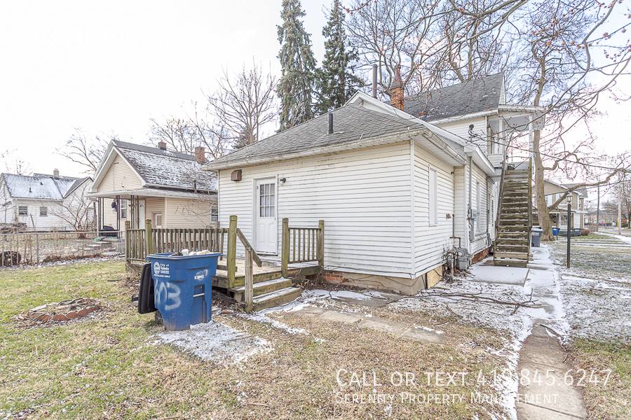 Apartment for rent at 603 Milton #2, Toledo, OH 43605