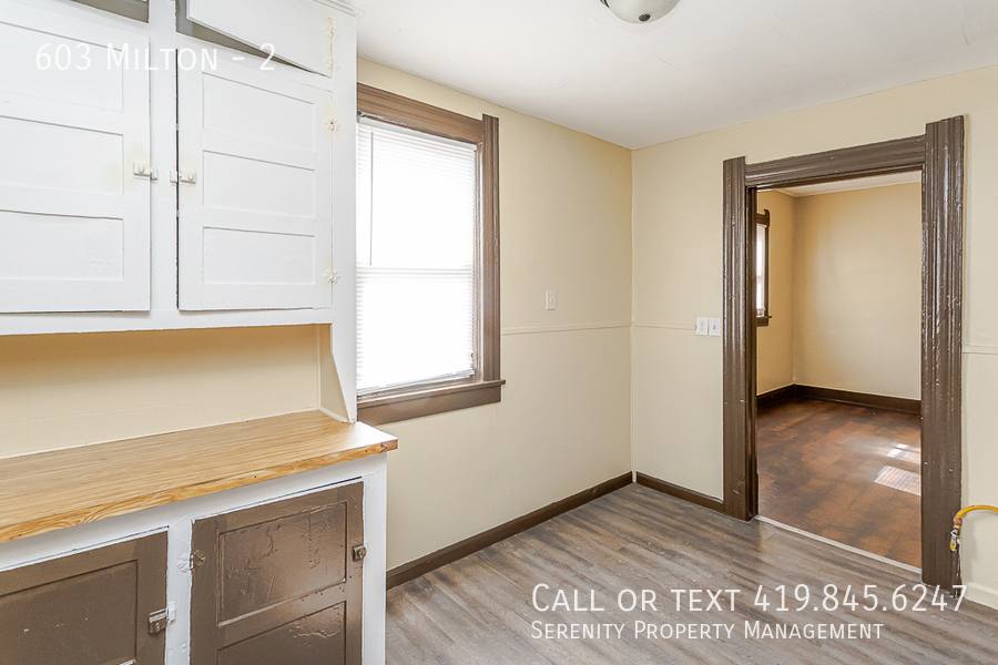 Apartment for rent at 603 Milton #2, Toledo, OH 43605