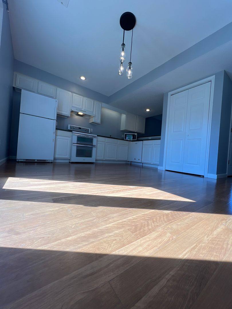 Townhouse for rent at 852 E Sherwood Hills Dr, Bloomington, IN 47401
