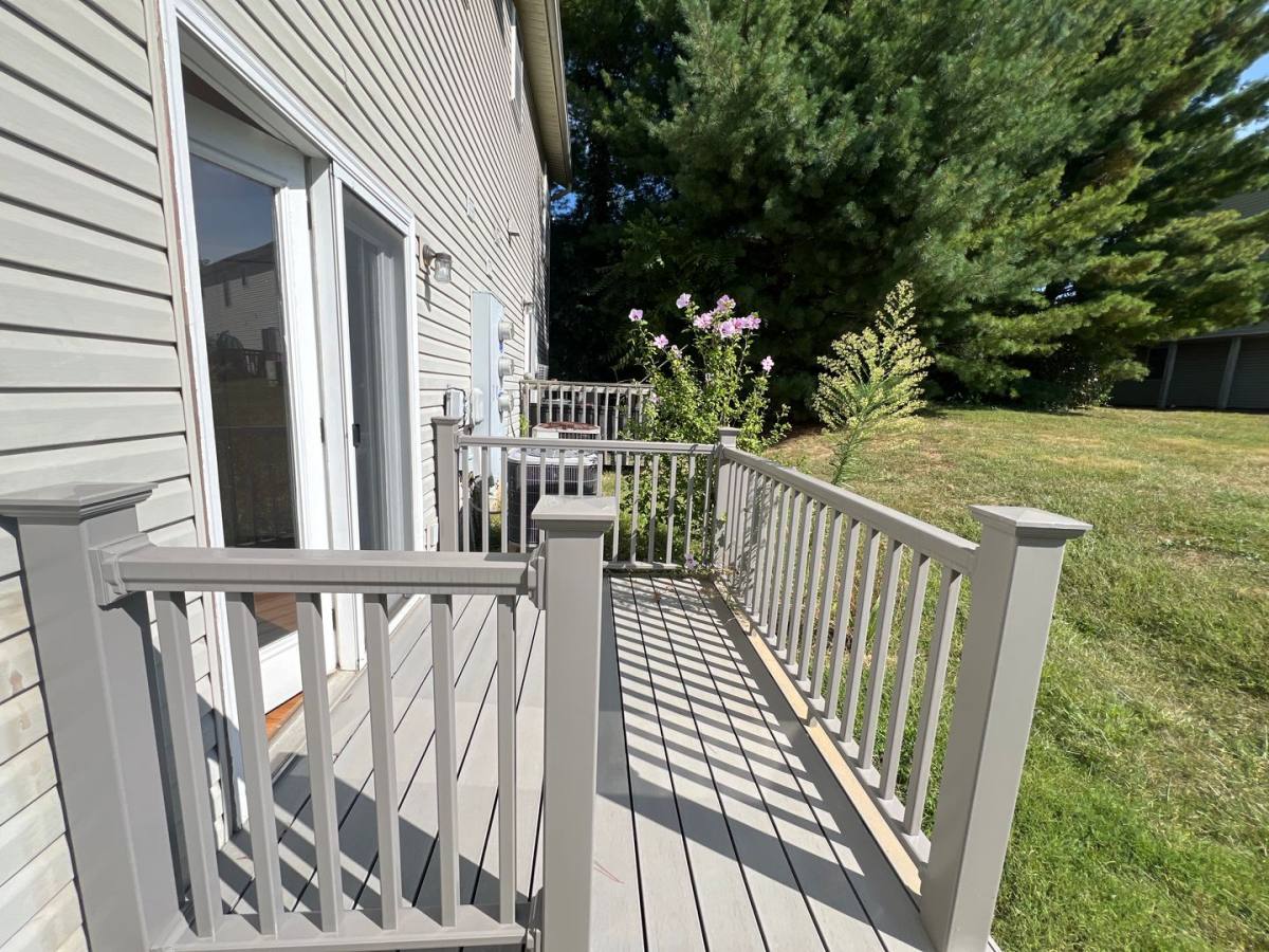 Townhouse for rent at 852 E Sherwood Hills Dr, Bloomington, IN 47401