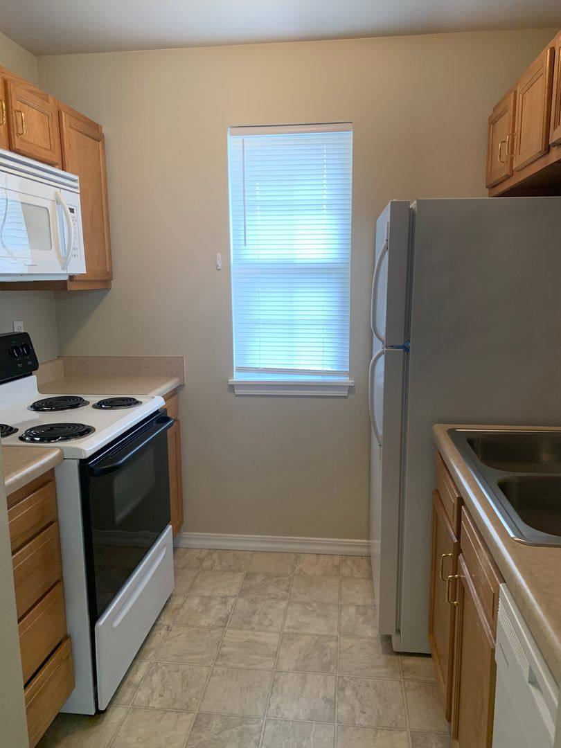 Apartment for rent at 22690 Hanley Lane, Saint Robert, MO 65584