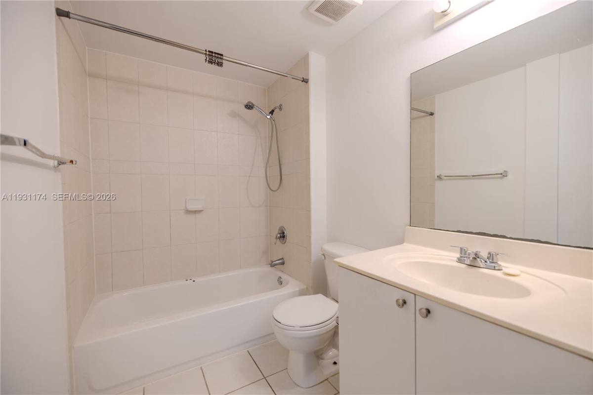 Apartment for rent at 11050 SW 196th St #305, Miami, FL 33157