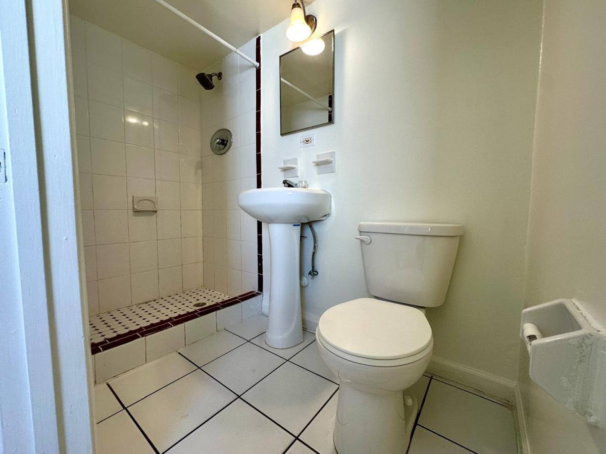 Apartment for rent at 6101 Webster Ave #2, West Palm Beach, FL 33405