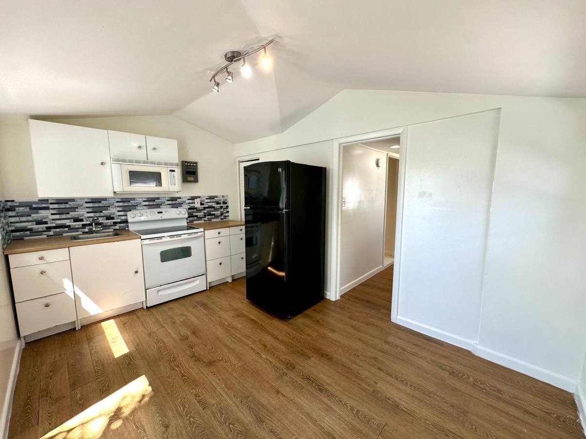Apartment for rent at 6101 Webster Ave #2, West Palm Beach, FL 33405