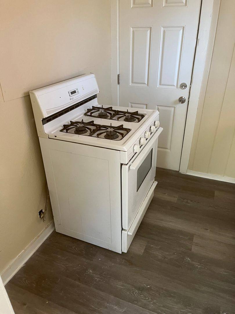 Apartment for rent at 29180 N Lyons Dr, Cedar Glen, CA 92321