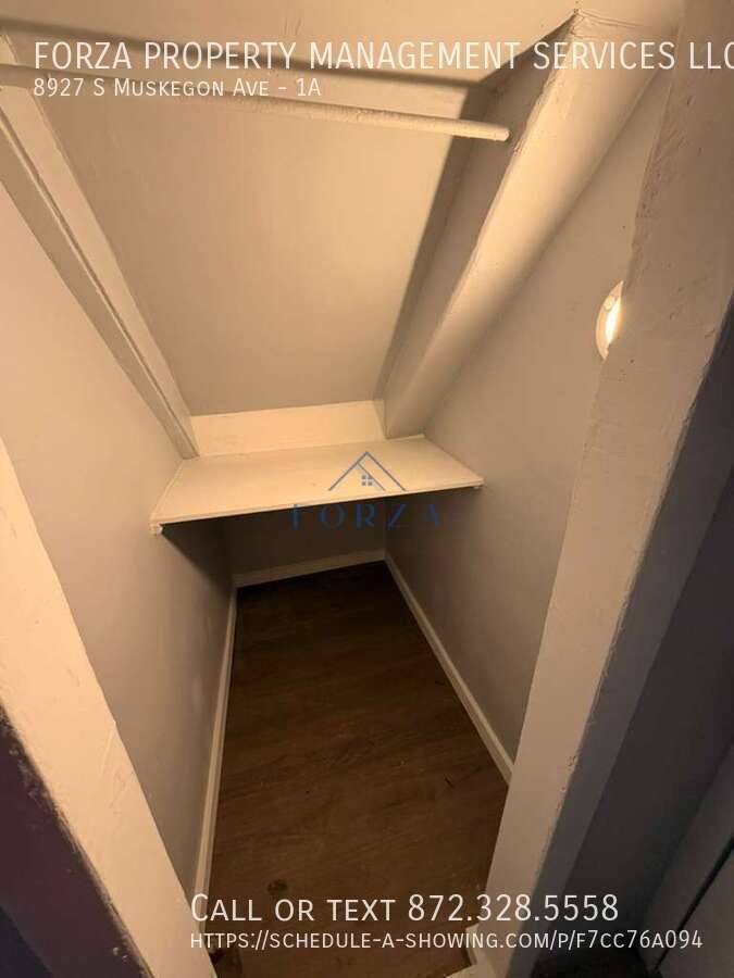Apartment for rent at 8927 S Muskegon Ave #1A, Chicago, IL 60617