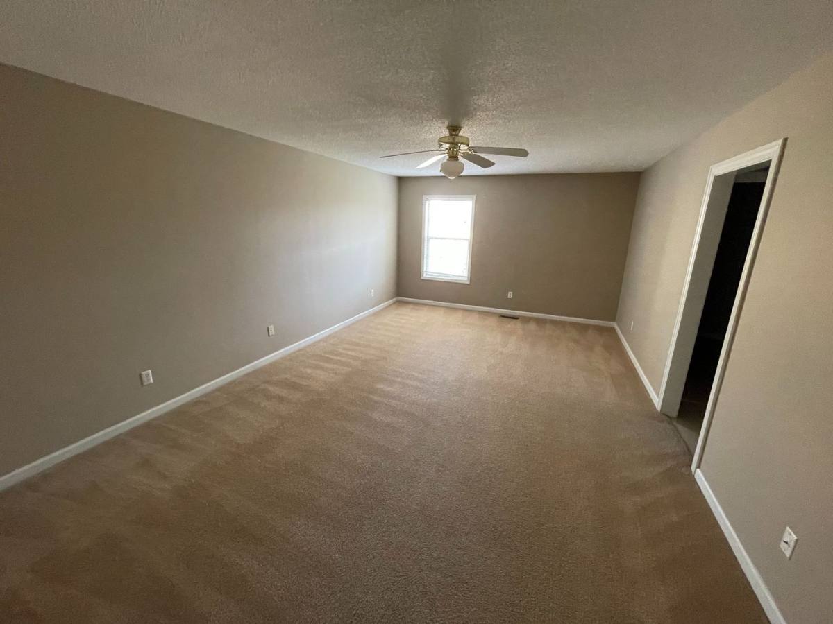 Townhouse for rent at 104 Woodrun Dr, Enterprise, AL 36330