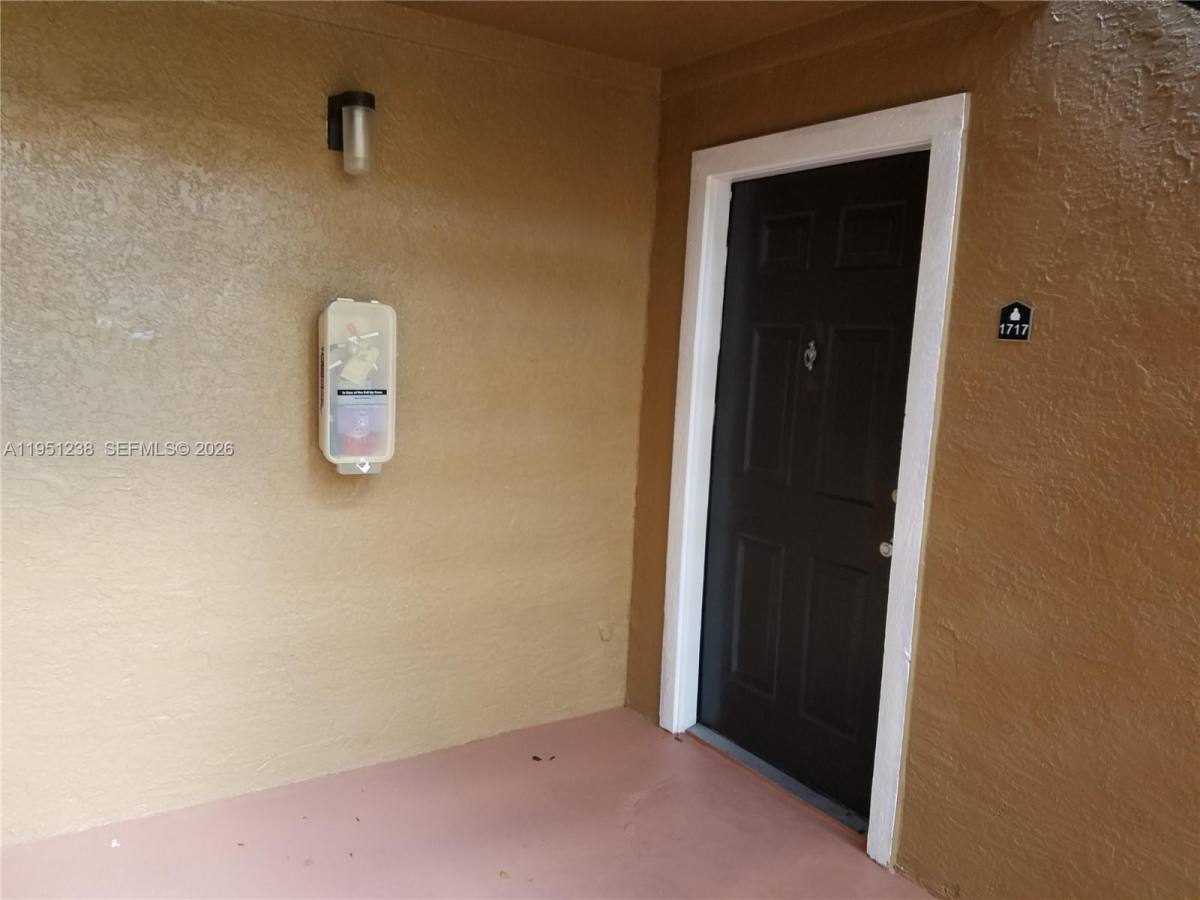 Apartment for rent at 15570 SW 105th Lane #1717, Miami, FL 33196