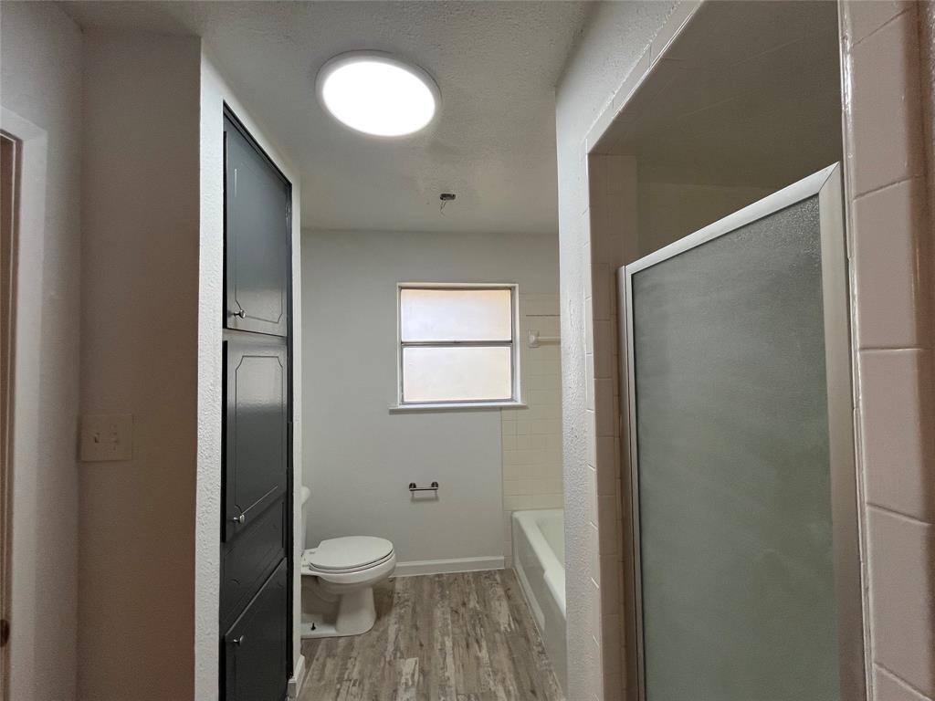 Apartment for rent at 6415 Circo Dr, Granbury, TX 76049
