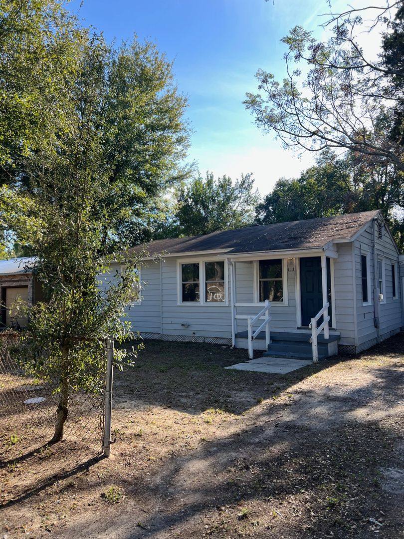 House for rent at 113 Rue Max St, Pensacola, FL 32507